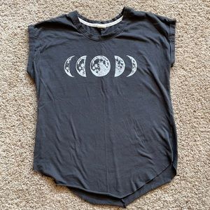 Recycled threads T-shirt.  Size medium, dark gray color.  EUC